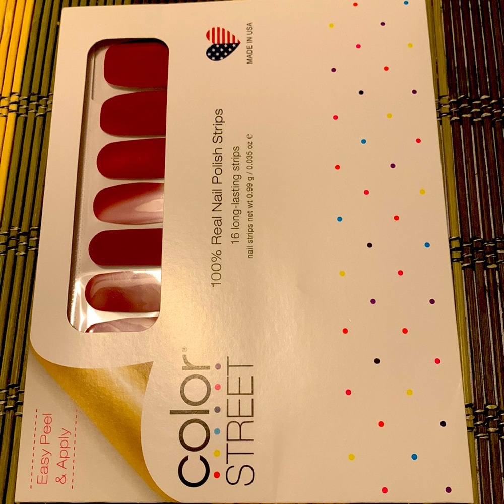 Color Street Press on nails - get a brilliant salon manicure in minutes.